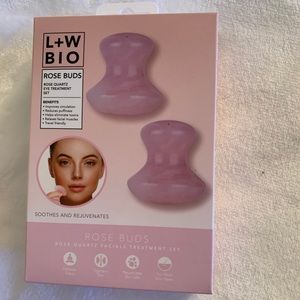Luxe & Willow rose quartz eye treatment set